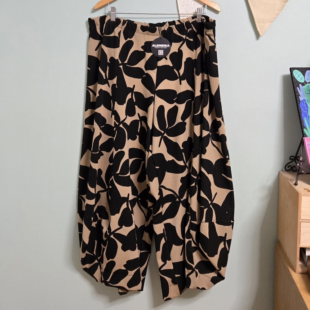 NWT Alembika Jenny Jacquard Punto Pants, Blackout Size 7 (US 18-20) - Picture 2 of 9